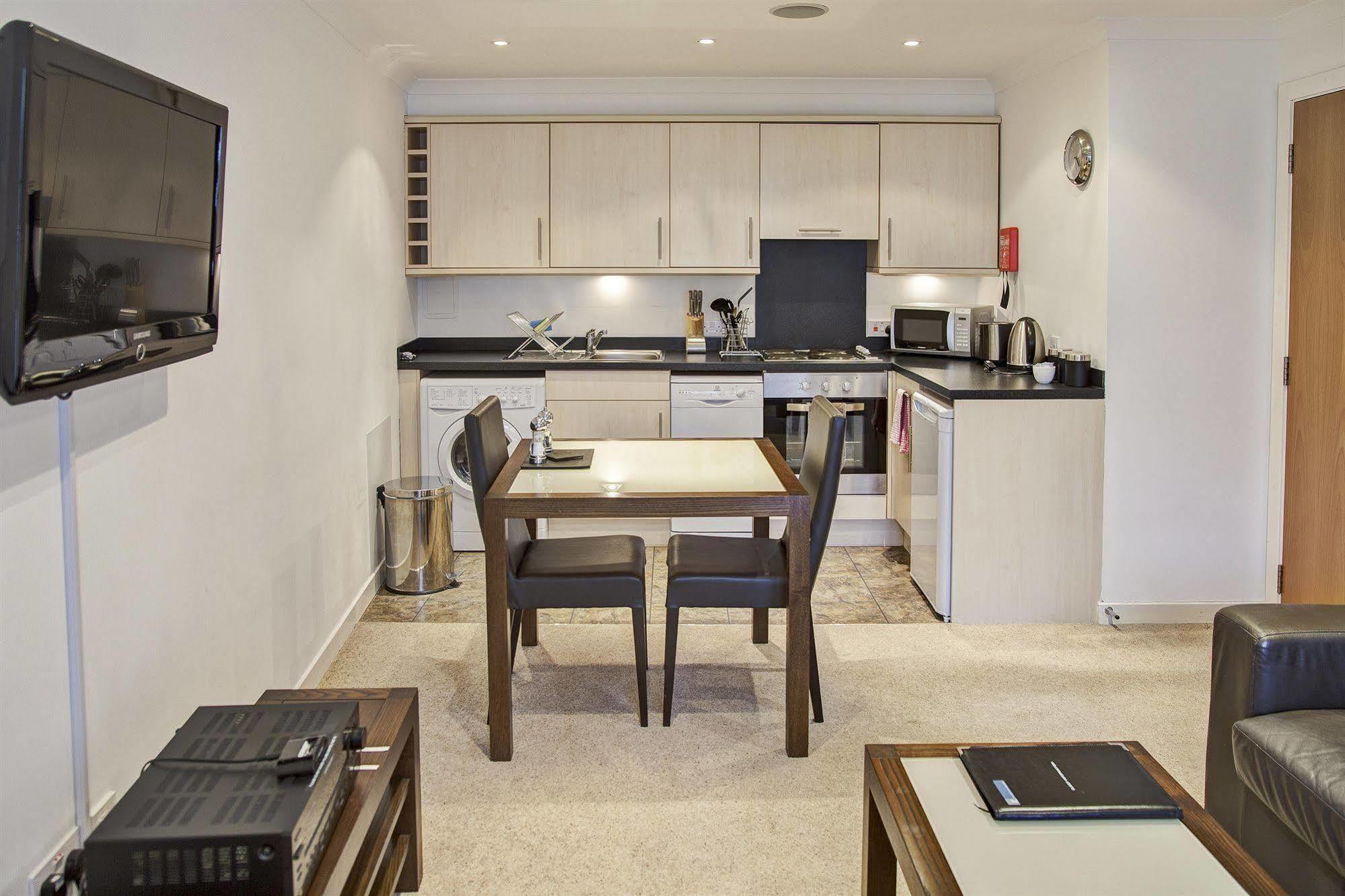 إدنبرة Fountain Court Apartments - Grove Executive المظهر الخارجي الصورة