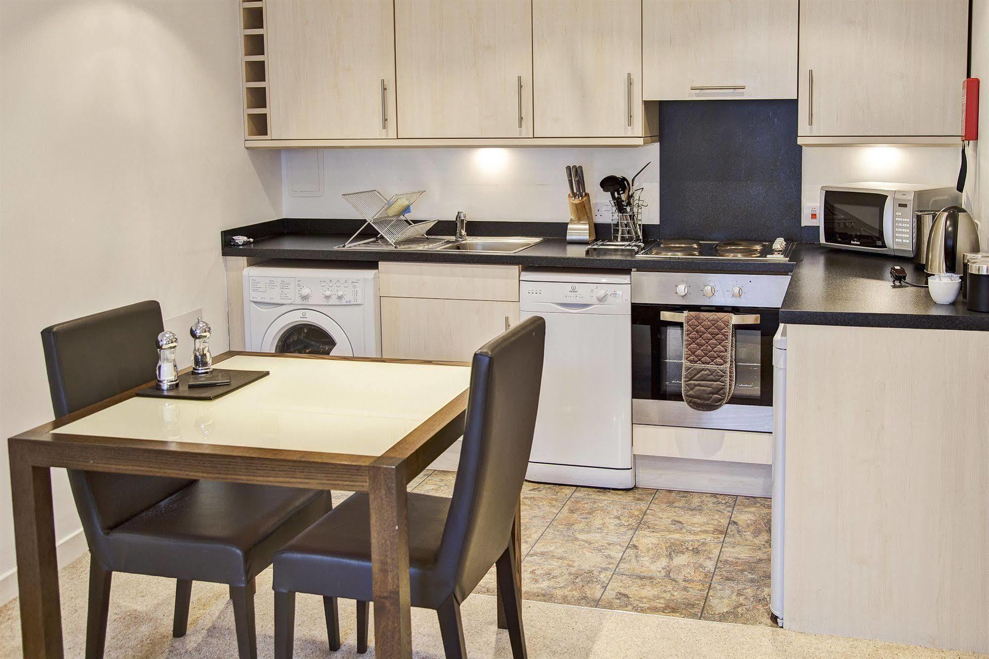 إدنبرة Fountain Court Apartments - Grove Executive المظهر الخارجي الصورة