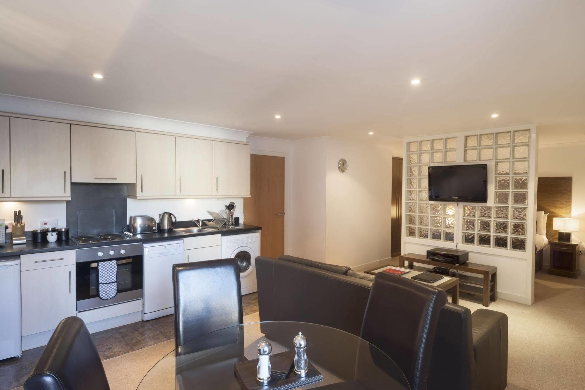 إدنبرة Fountain Court Apartments - Grove Executive المظهر الخارجي الصورة