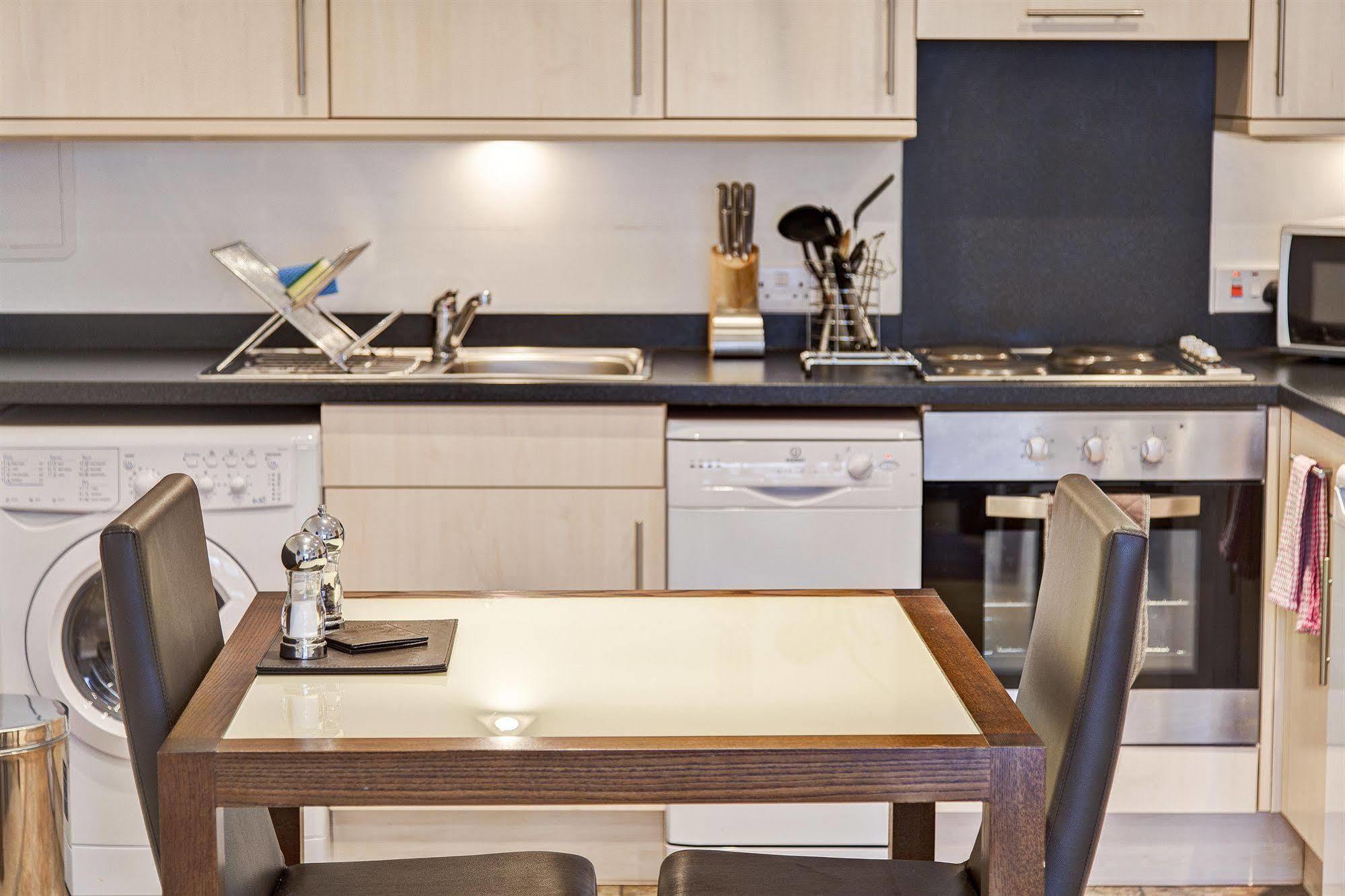 إدنبرة Fountain Court Apartments - Grove Executive المظهر الخارجي الصورة