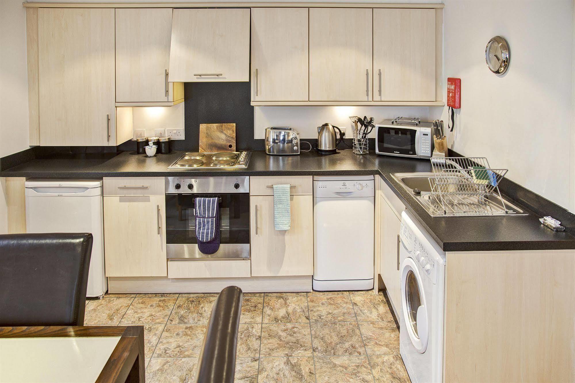 إدنبرة Fountain Court Apartments - Grove Executive المظهر الخارجي الصورة